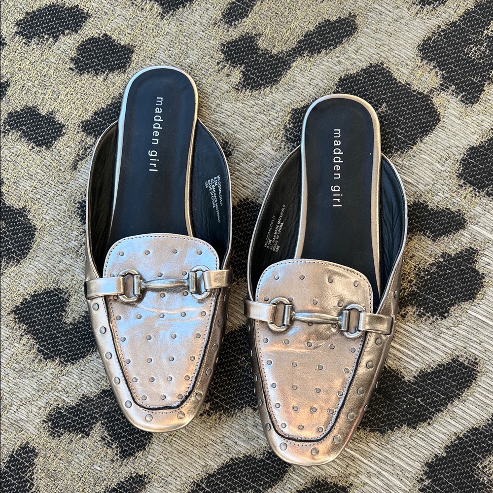Steve Madden Girl Grey Silver Studded Mules - Picture 8 of 10